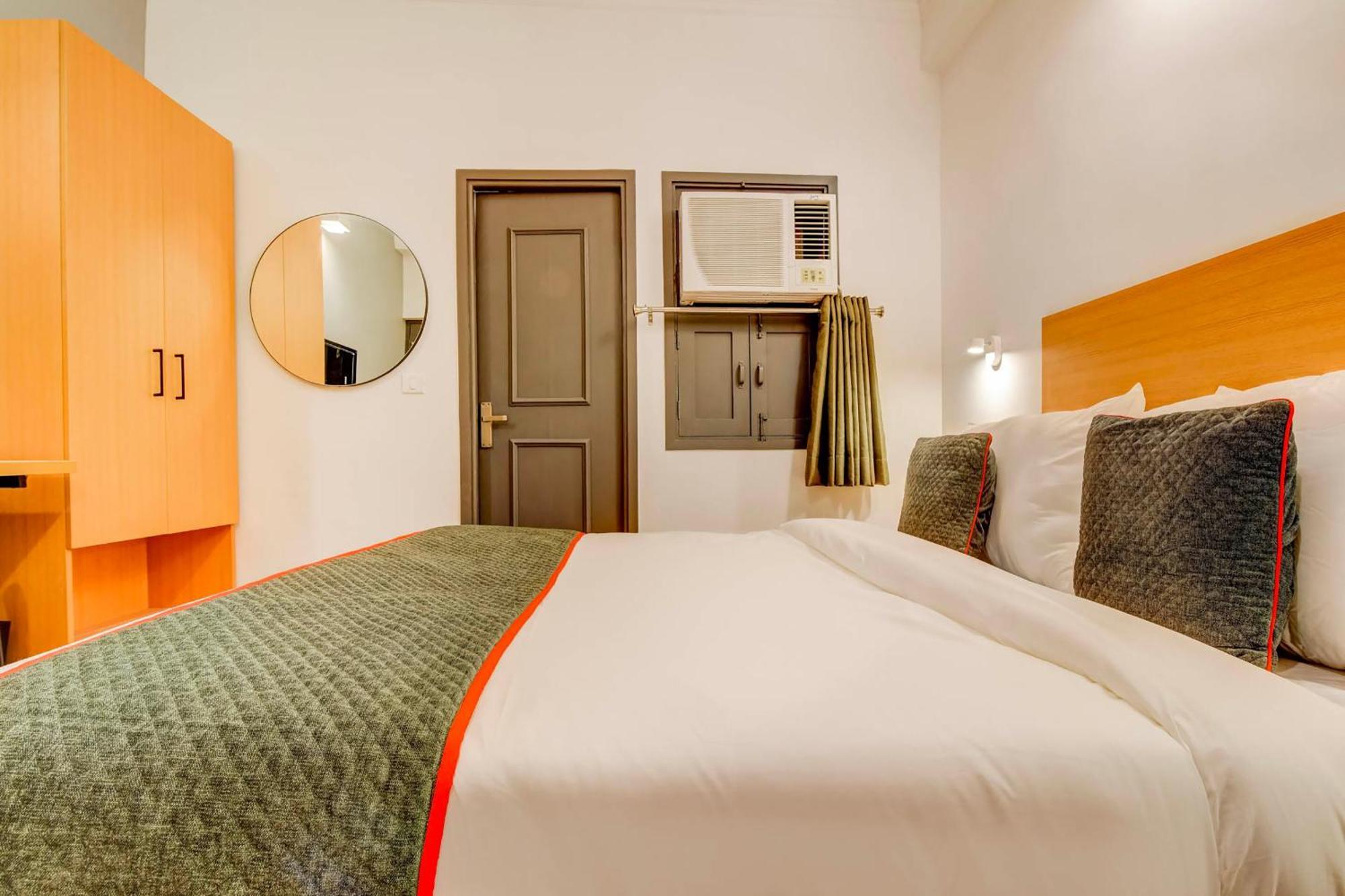 Hotel O Star Key Гургаон Экстерьер фото