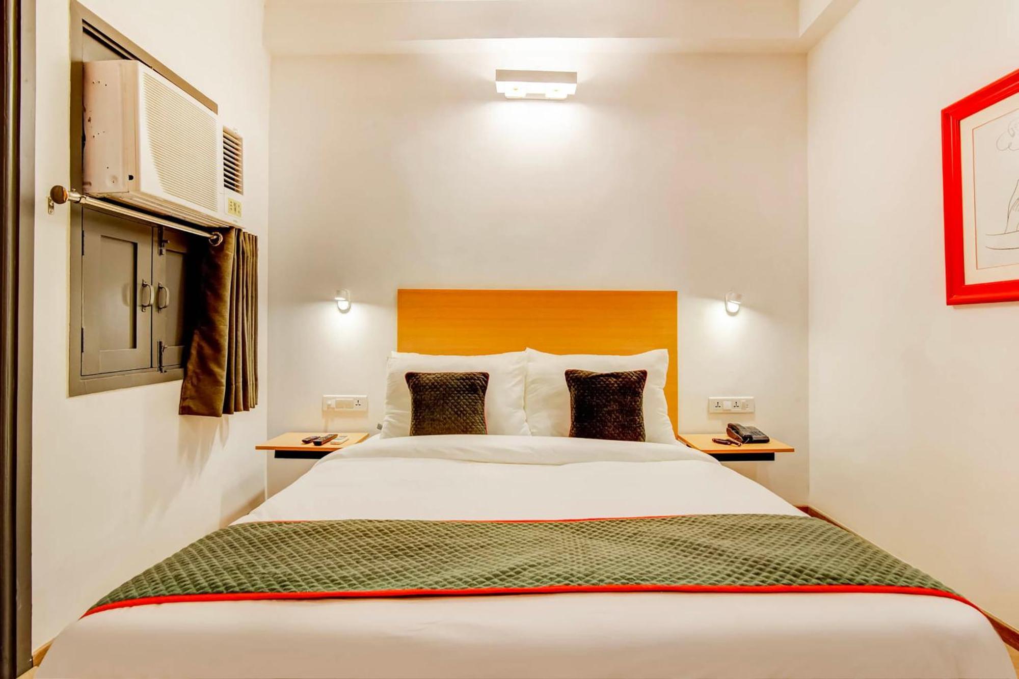 Hotel O Star Key Гургаон Экстерьер фото