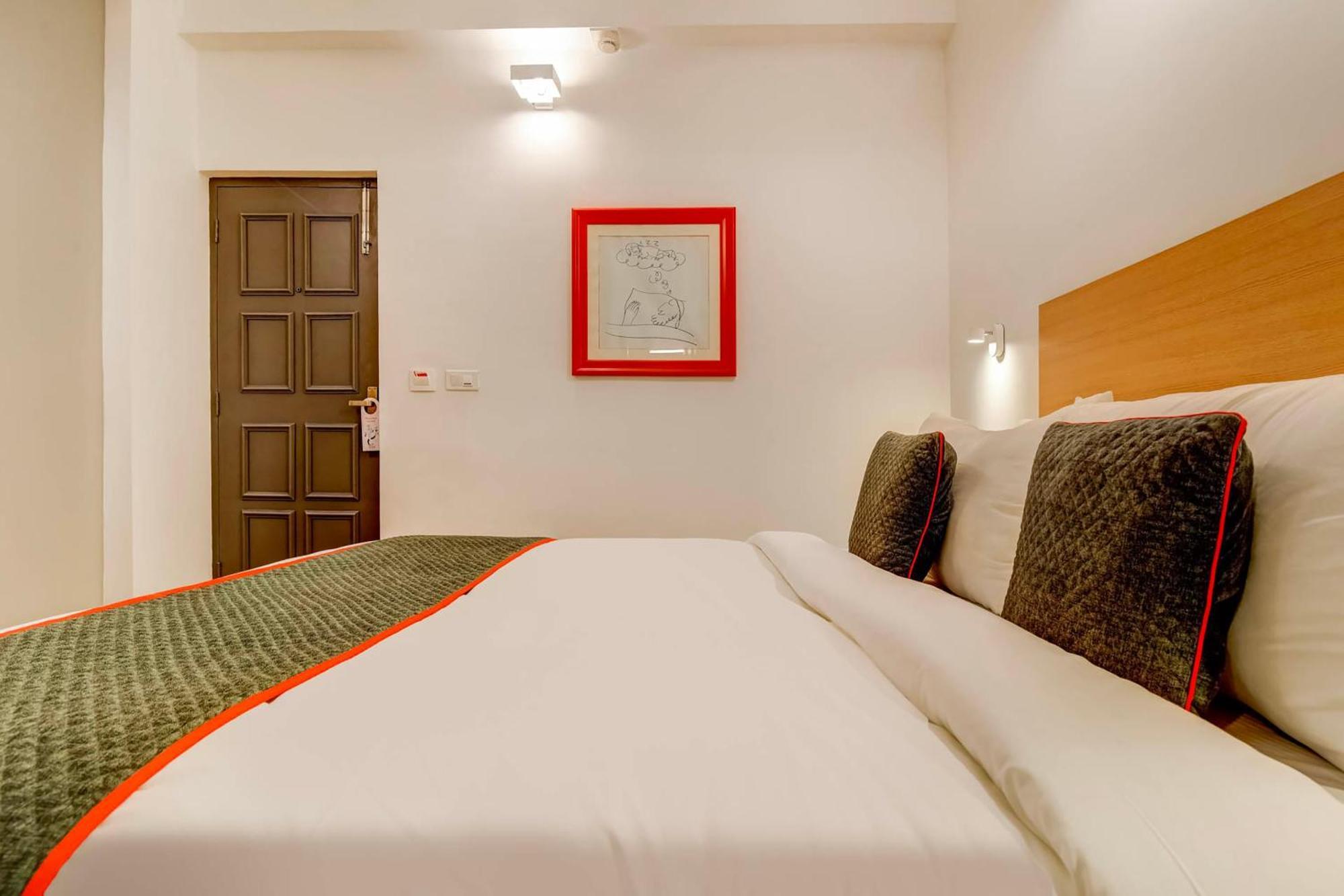 Hotel O Star Key Гургаон Экстерьер фото