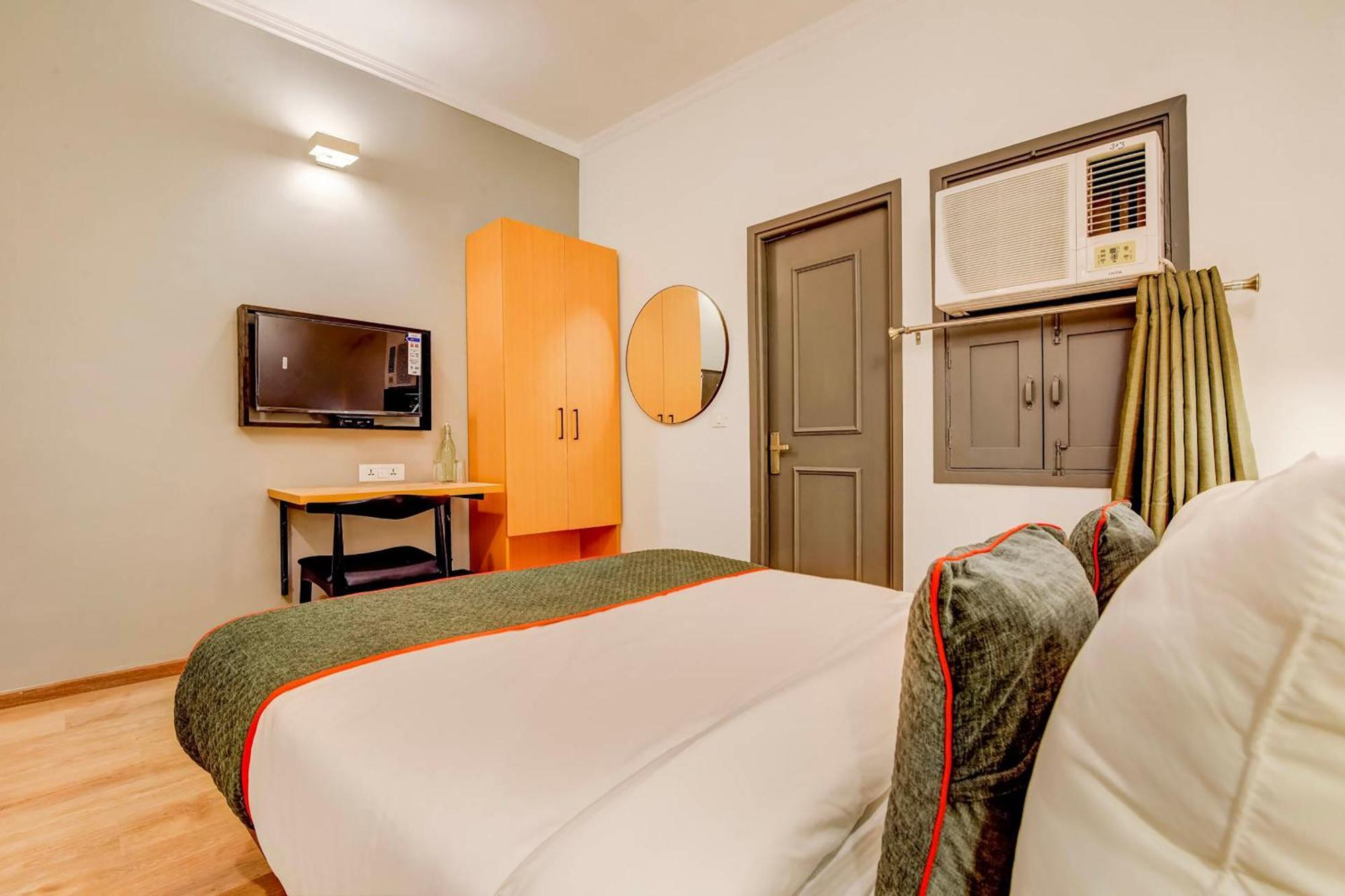 Hotel O Star Key Гургаон Экстерьер фото