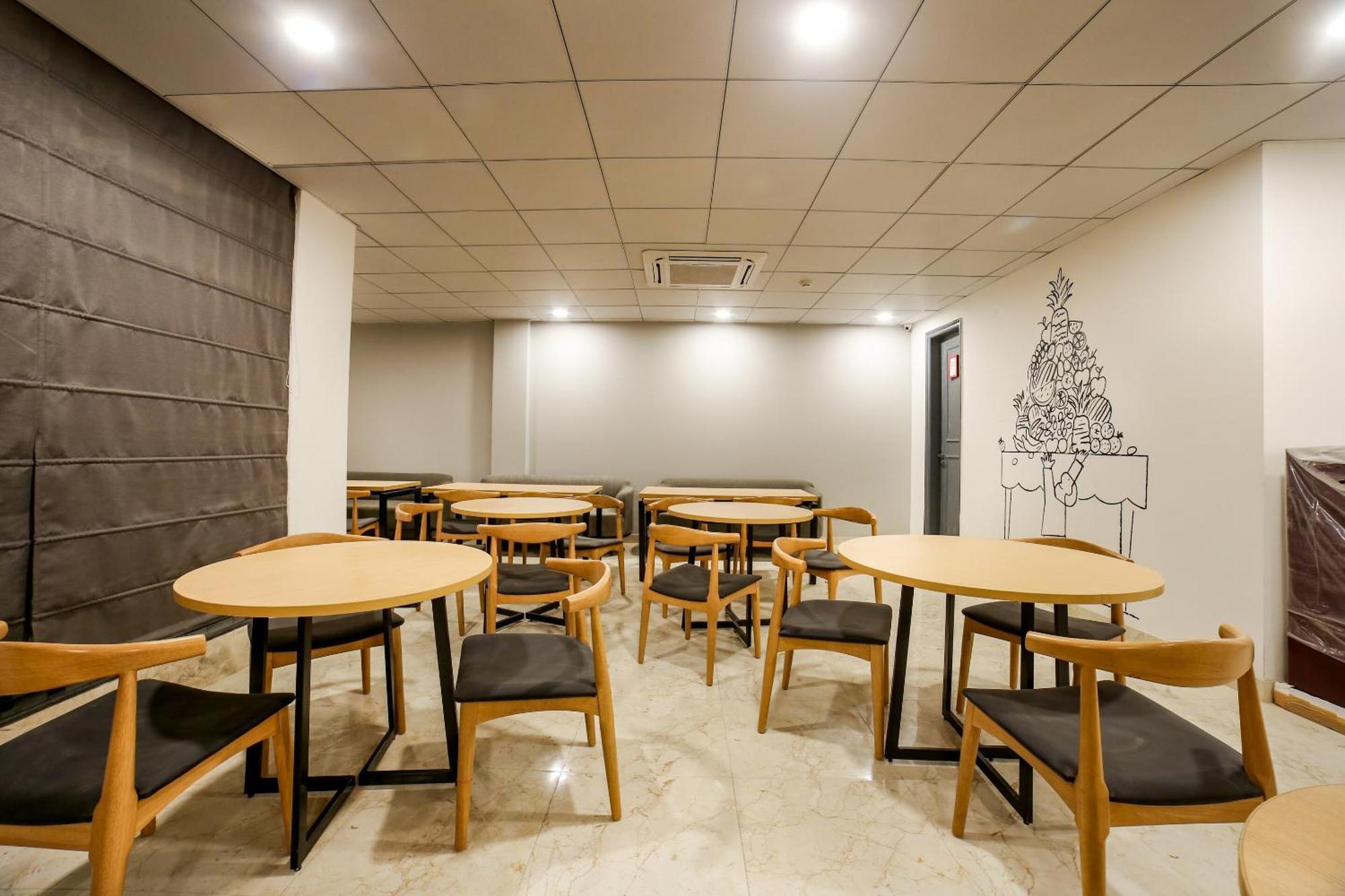 Hotel O Star Key Гургаон Экстерьер фото
